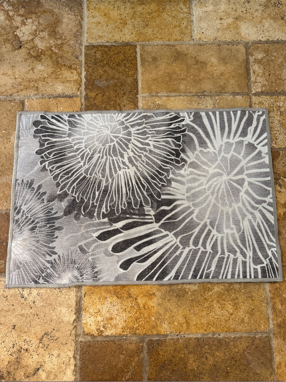 Ruggable 2’ x 3’ Grey Floral Rug